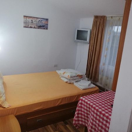 Vila Elly Piatra Neamţ Exteriér fotografie